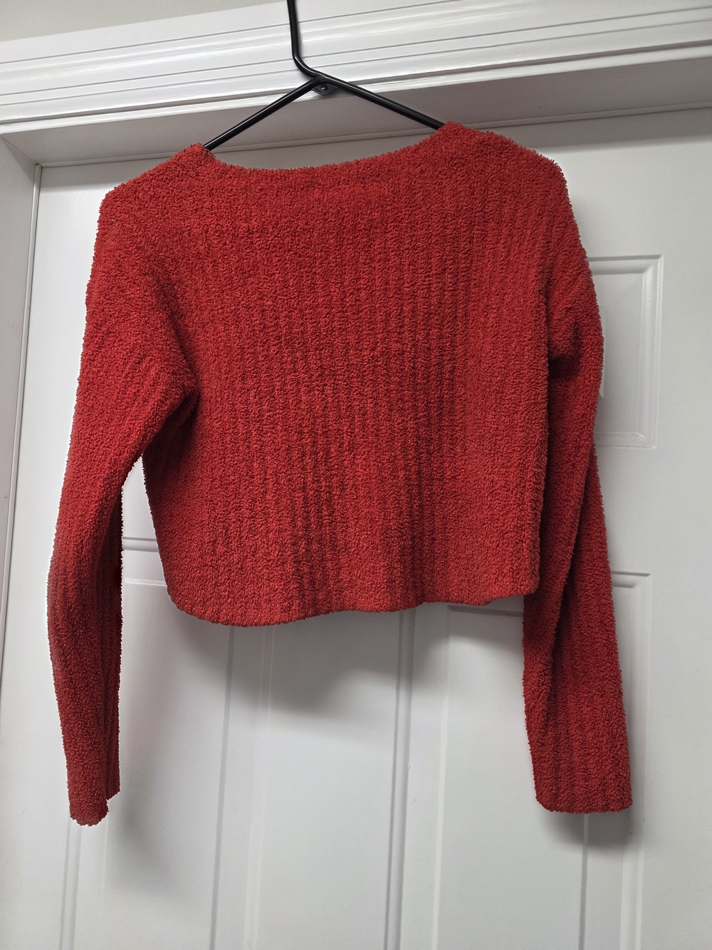 Forever 21 Red Cropped Crew Neck Sweater - Picture 2 of 4